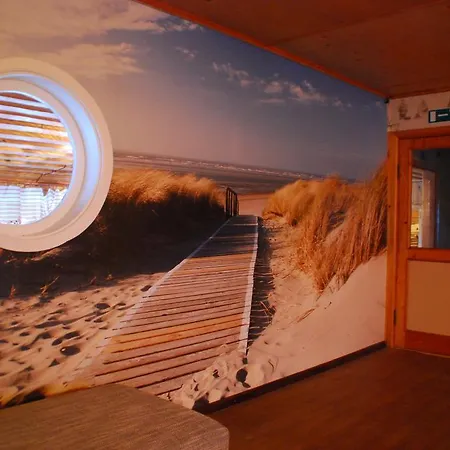 Holiday home Karineeme Holiday House Mahu