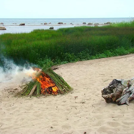 Holiday home Karineeme Holiday House