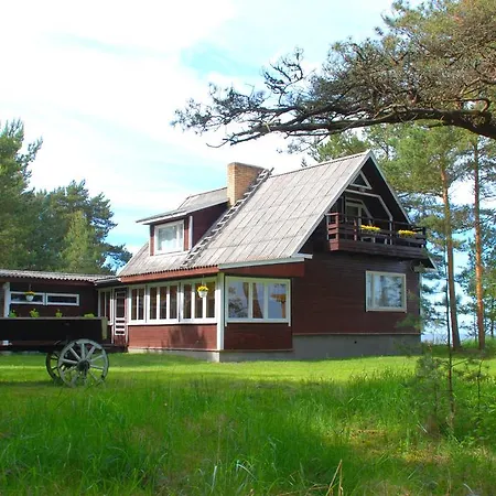 Karineeme Holiday House Holiday home *