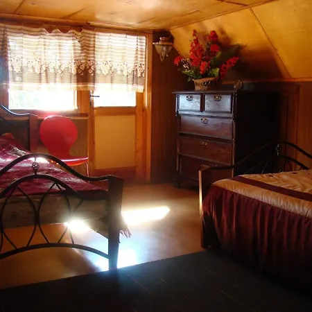 Karineeme House Casa de Férias