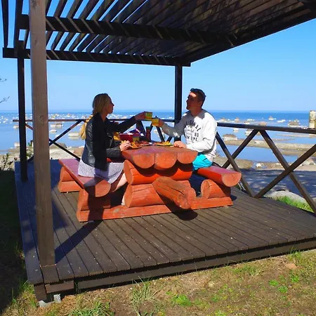 Karineeme Holiday House *