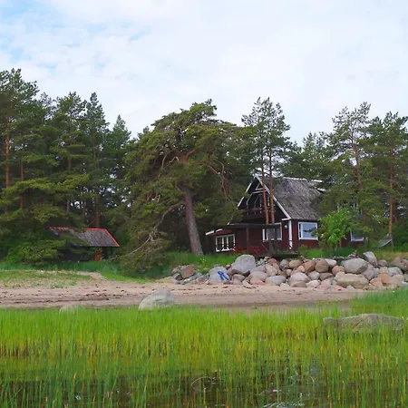 Karineeme House Casa de Férias *