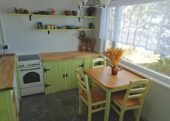 Semesterbostad Karineeme Holiday House Mahu