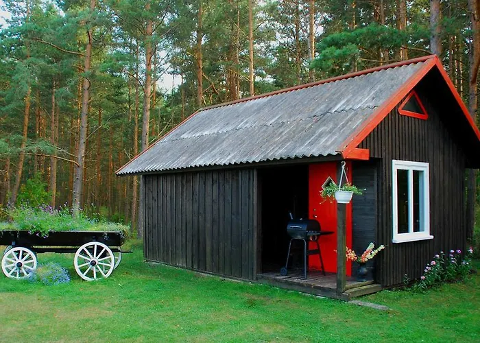 Karineeme Holiday House