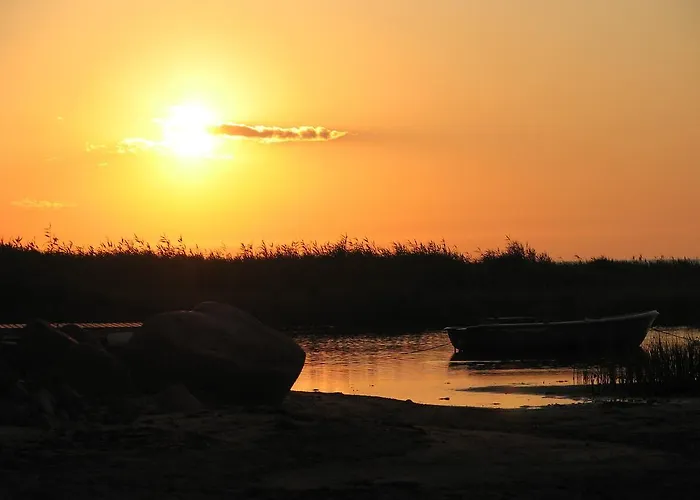 Karineeme Holiday House Semesterbostad *