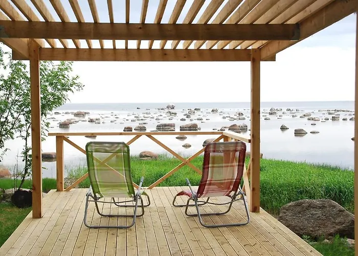 Karineeme Holiday House Semesterbostad